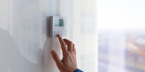 Reformas Integrales de Casas en Mataró · Instalación de Sistemas de Climatización, Aire Acondicionado y Calefacción