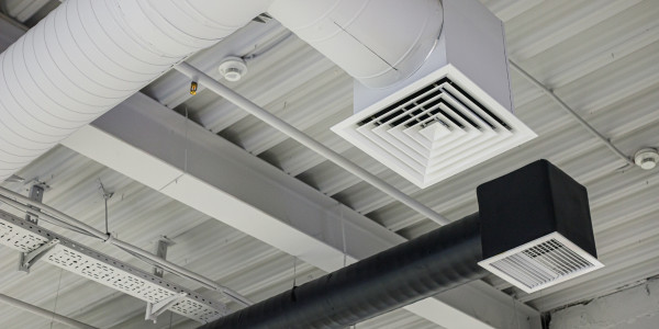 Reformas Integrales de Naves Industriales en Mataró · Instalación de Sistemas de Climatización y Ventilación