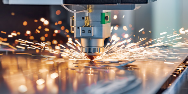 Reformas Integrales de Naves Industriales en Mataró · Instalación Tecnología y Comunicaciones